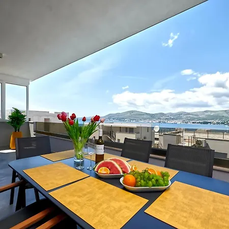 Penthouse Z Basenem I Widokiem Na Morze