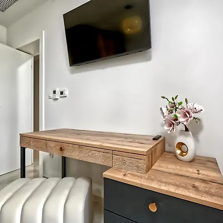 Penthouse Z Basenem I Widokiem Na Morze Lejlighed *