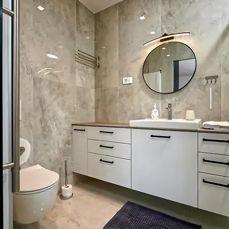 Penthouse Z Basenem I Widokiem Na Morze Lejlighed