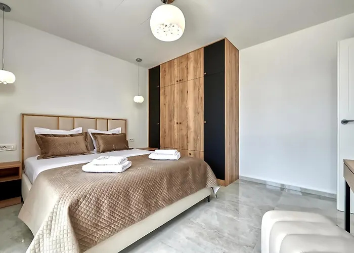 아파트 Penthouse Z Basenem I Widokiem Na Morze 트로기르