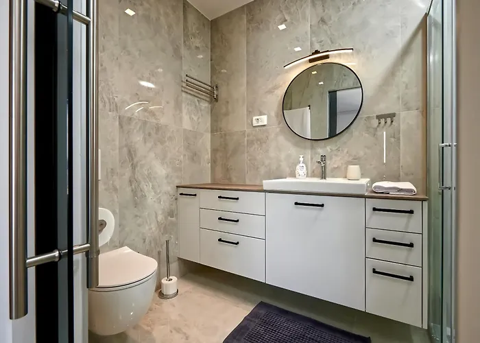 Penthouse Z Basenem I Widokiem Na Morze 아파트